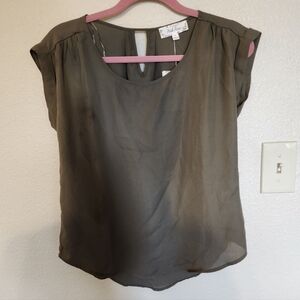 Sale🍁Pink Rose Women's Spanish Olive Chiffon Green Top